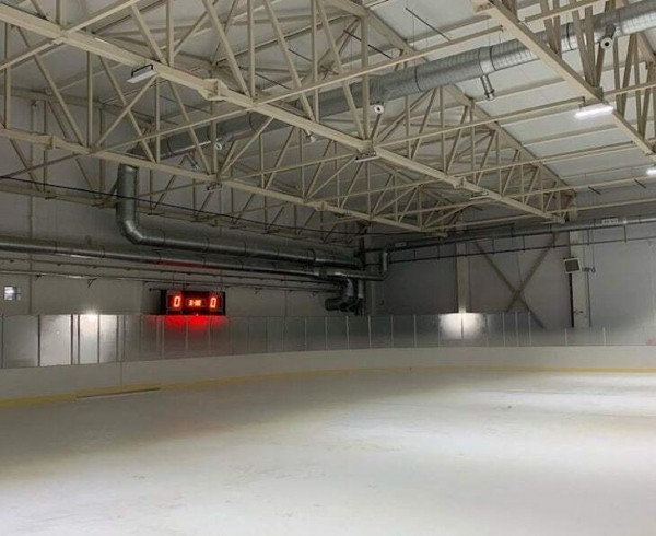 Дополнительный корт Дворца спорта "Кристалл" в Тобольске практически готов к работе