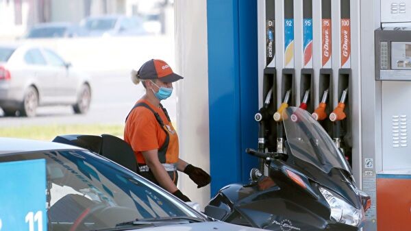 Росстат: цена бензина в июле увеличилась