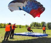 Парашютисты из разных регионов проведут тренировку в Ялуторовске Парашютисты из разных регионов проведут тренировку в Ялуторовске