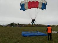 Парашютисты из разных регионов проведут тренировку в Ялуторовске Парашютисты из разных регионов проведут тренировку в Ялуторовске