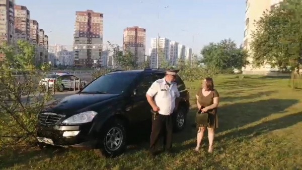 Бригада скорой в Тюмени помогла задержать пьяную автомобилистку