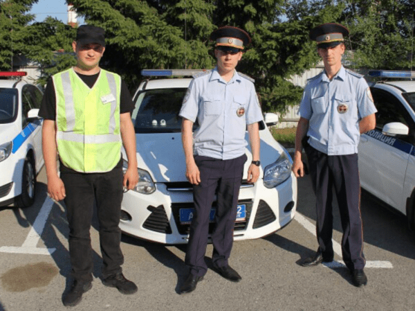 Александр Моор: работники ГИБДД самоотверженно трудятся ради нашей безопасности 