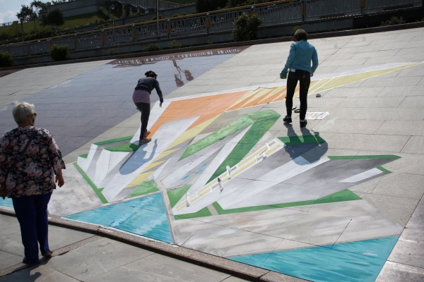 «Река времени» на набережной Туры
«Река времени» на набережной Туры