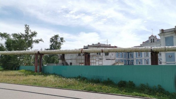Тюменская набережная избавится от&nbsp;уродливой теплотрассы и&nbsp;зеленого забора 