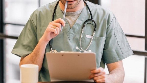 Российские врачи представили инновационный метод лечения рака 