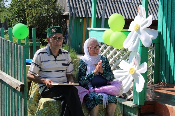 Медаль "За любовь и верность" получили три семьи Тобольского района