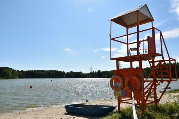 В тюменском пляжном клубе выявили продажу алкоголя без документов