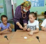 Тюменские школьники постигают азы традиционных ремесел