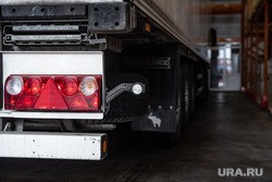 Смертельное ДТП парализовало движение на крупной трассе в Тюмени. ФОТО