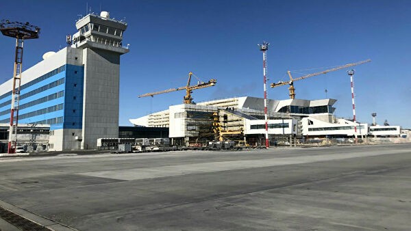 В аэропорт Хабаровска вернут пропавший с постамента Ми-1