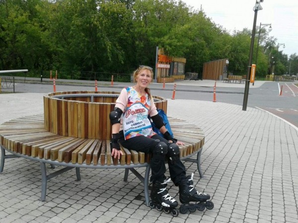 Тюменцы серебряного возраста все лето учились кататься на роликах