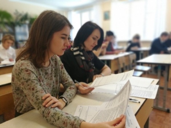 Учебный год в Тюменской области начнется с проверочных работ