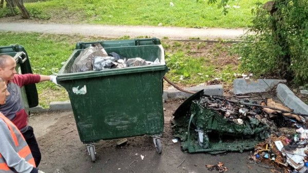 Жители Тюменской области путают тлеющую золу и мусор 