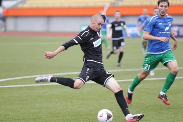 Футболисты "Тюмени" уступили соперникам из Перми 