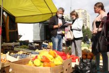 Скупой платит трижды: тюменцам рассказали, что не так с нелегальной уличной торговлей