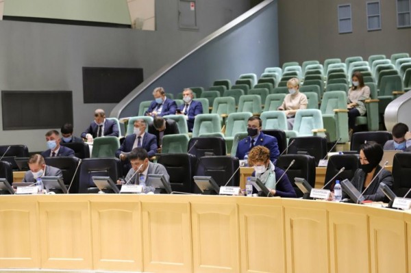 Тюменским депутатам рассказали, где планируют построить ливневку 