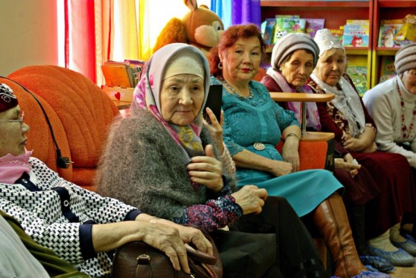 Ялуторовских бабушек ждут в нейростудии "Живой ум"