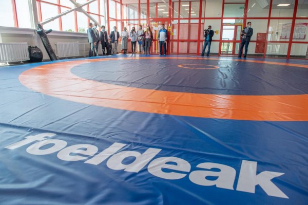 Губернатор посетил спортцентр в селе Мальково