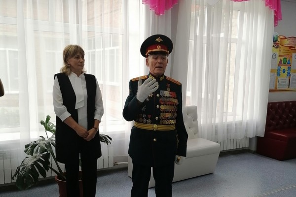 В Тобольском районе старт "Диктанту Победы" дал ветеран войны Иван Лыткин