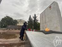 Представители зарубежных государств возложили цветы к Вечному огню в Тюмени