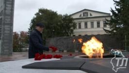 Представители зарубежных государств возложили цветы к Вечному огню в Тюмени