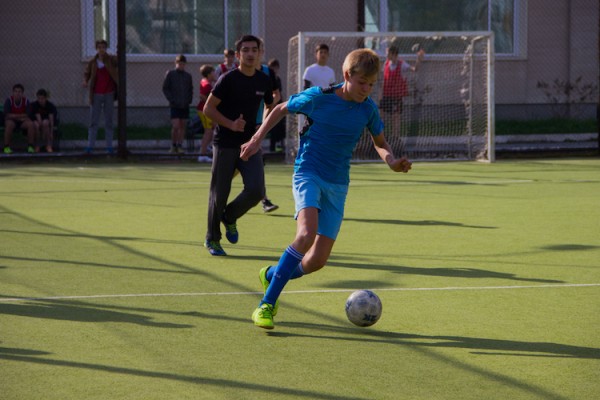 Юных тюменцев ждут на бесплатных занятиях по мини-футболу Юных тюменцев ждут на бесплатных занятиях по мини-футболу