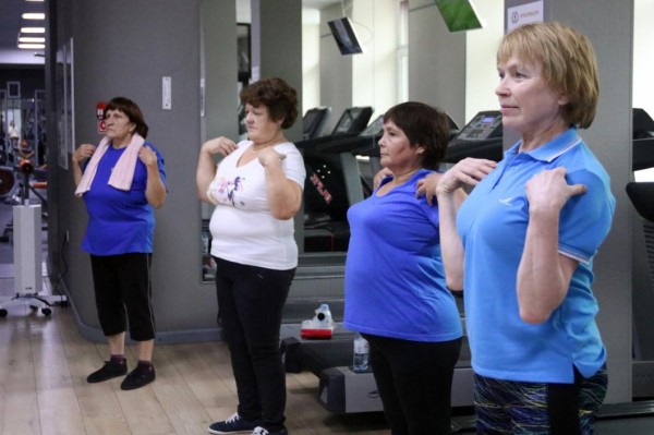 Тюменские пенсионеры бесплатно занимаются в "Антее"