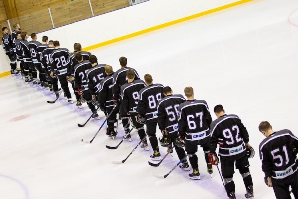 Тюменский "Рубин" сыграет в контрольном матче с курганскими хоккеистами Тюменский "Рубин" сыграет в контрольном матче с курганскими хоккеистами