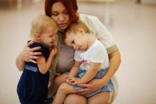 Александр Моор поздравил работников сферы дошкольного образования с праздником