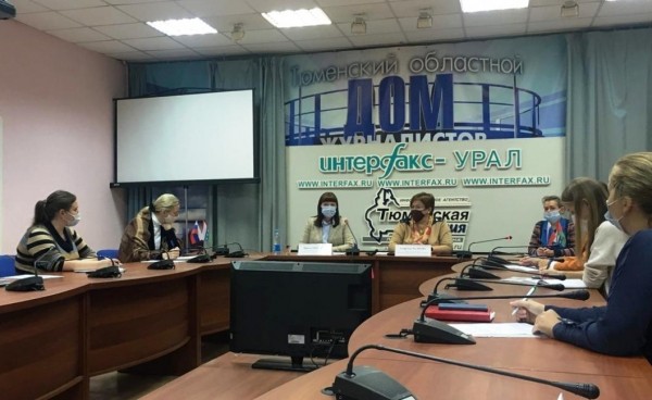 В Тюменской области выплаты получают около пяти тысяч многодетных семей