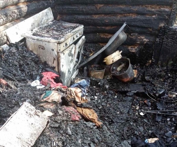 В Тюменской области при пожаре погибли двое детей