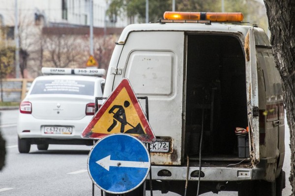 В Тюмени на развязке в районе Московского тракта ограничат движение В Тюмени на развязке в районе Московского тракта ограничат движение