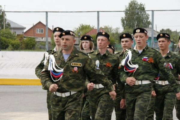 Юных викуловчан приглашают освоить азы военной подготовки