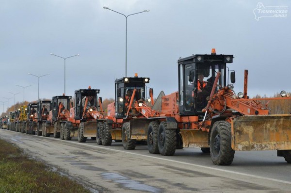 Александр Моор: работа дорожников достойна уважения