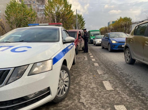 В Тюмени гололед привел к аварии с пострадавшим 