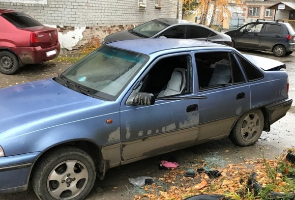 Угонщик из Ярково уснул в чужой иномарке