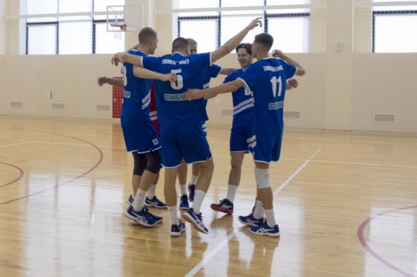 Волейболисты "Тюмени-ТюмГУ" одержали первую победу в чемпионате