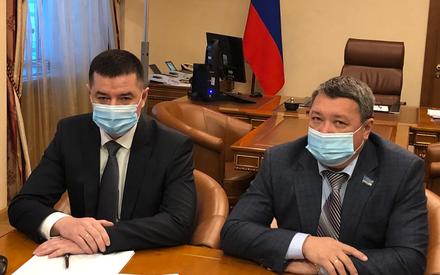 Спикеры парламентов УрФО  обменялись опытом работы в современных условиях