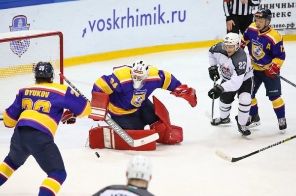 Хоккеисты "Рубина" победили в Воскресенске