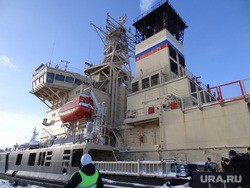 Самое важное в России и в мире на 4 ноября. В США выбирают президента, авиаперелеты подешевеют, регионам России грозит банкротство