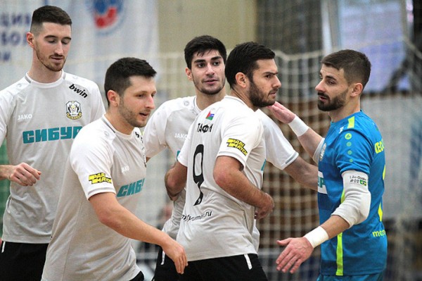 МФК "Тюмень" взял реванш у екатеринбургской "Синары"