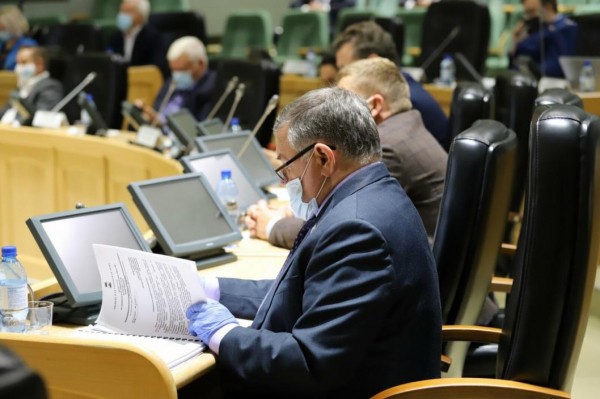 Тюменские депутаты обсудили положение об инициативных проектах