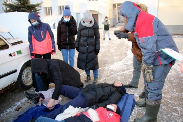 Тюменские волонтеры-медики участвовали в экстремальном конкурсе Тюменские волонтеры-медики участвовали в экстремальном конкурсе