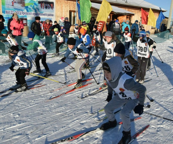 Жителей Ярковского района ждут на катках и хоккейных кортах Жителей Ярковского района ждут на катках и хоккейных кортах