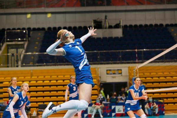 Тюменские волейболистки сыграют в Курске