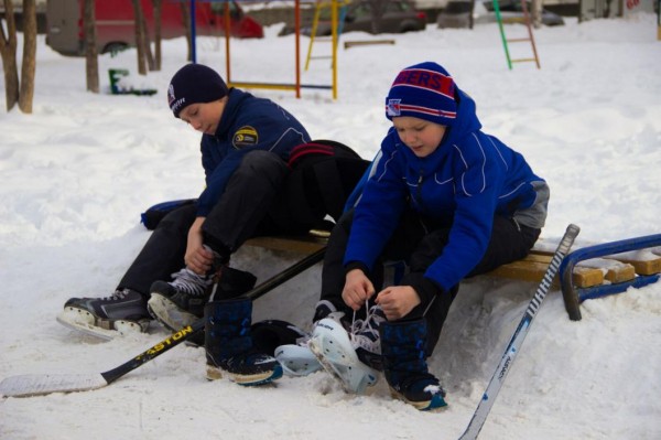 Тюменцы сыграют в хоккей на 14 кортах 