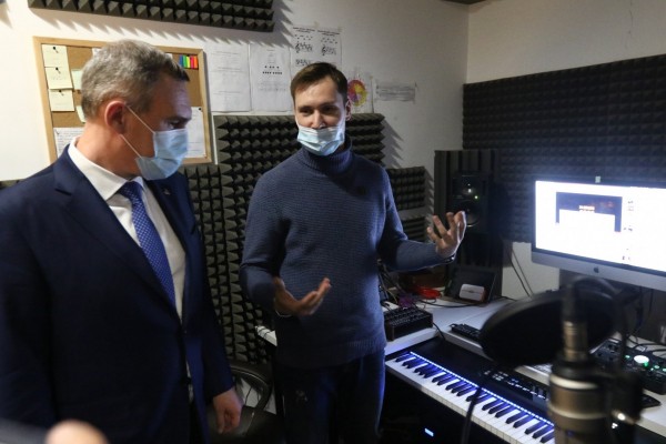 
Гордимся тюменцами!
