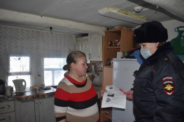 В Тюменской области проверяют семьи из групп риска после пожара с погибшими В Тюменской области проверяют семьи из групп риска после пожара с погибшими