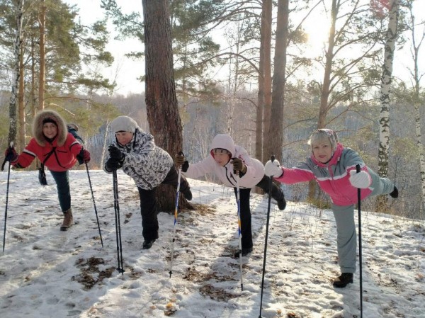 В Тобольске любители скандинавской ходьбы снимут новогодний ролик