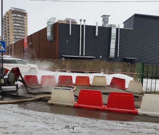 
Отключен участок тепломагистрали диаметром 800 мм
